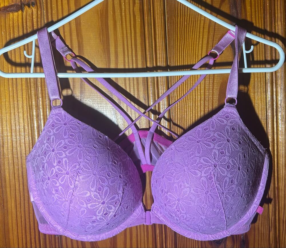 VICTORIA'S SECRET Sexy Strappy Back Push-Up Bra 36D Pink Floral Lace Front Clasp